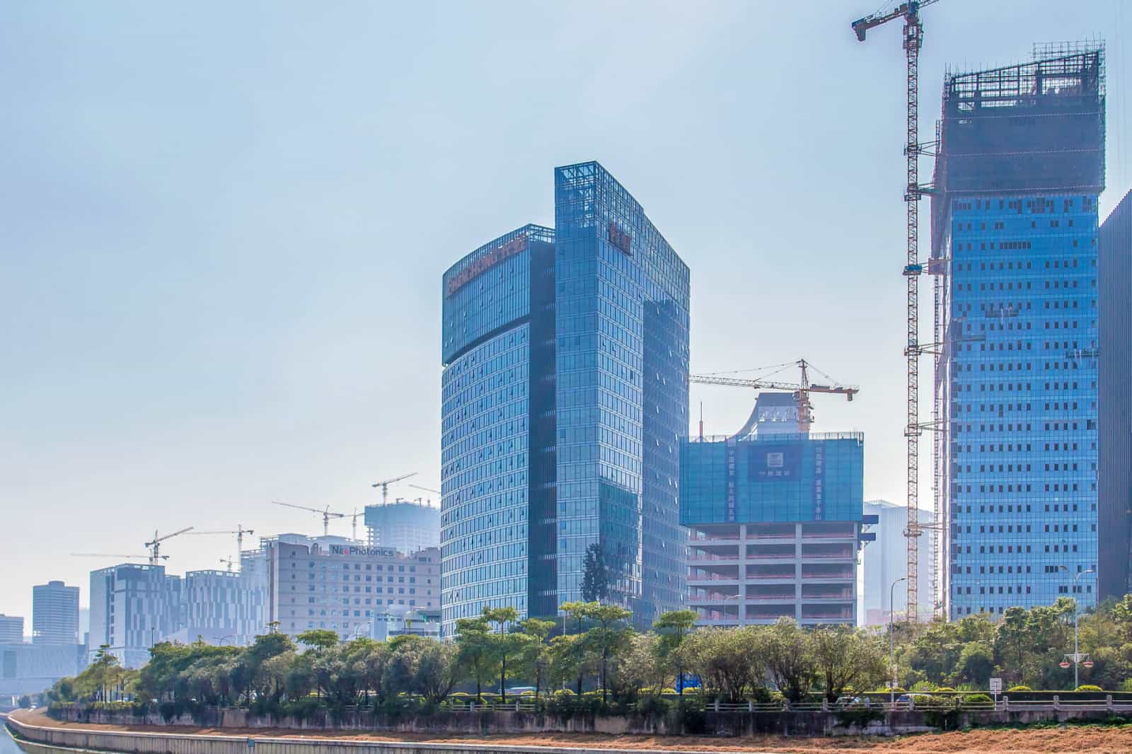 长虹科技大厦建筑外观图