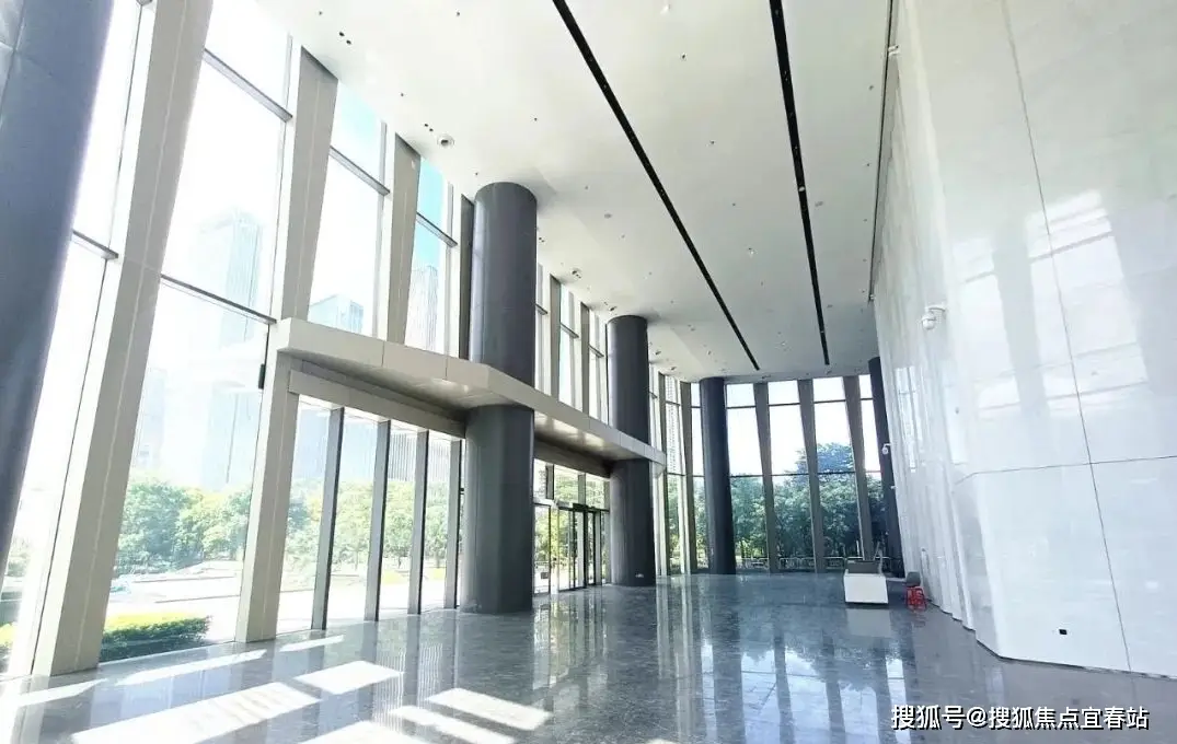 中国国有资本风投大厦大堂实景图