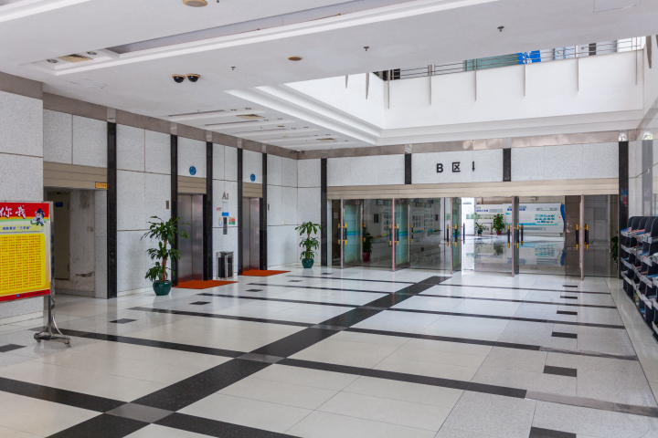 深圳高新技术产业园园区环境图