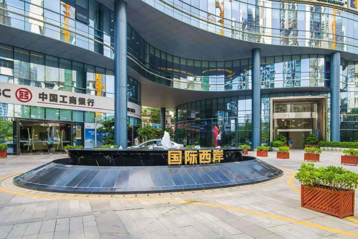 国际西岸商务大厦园区环境图