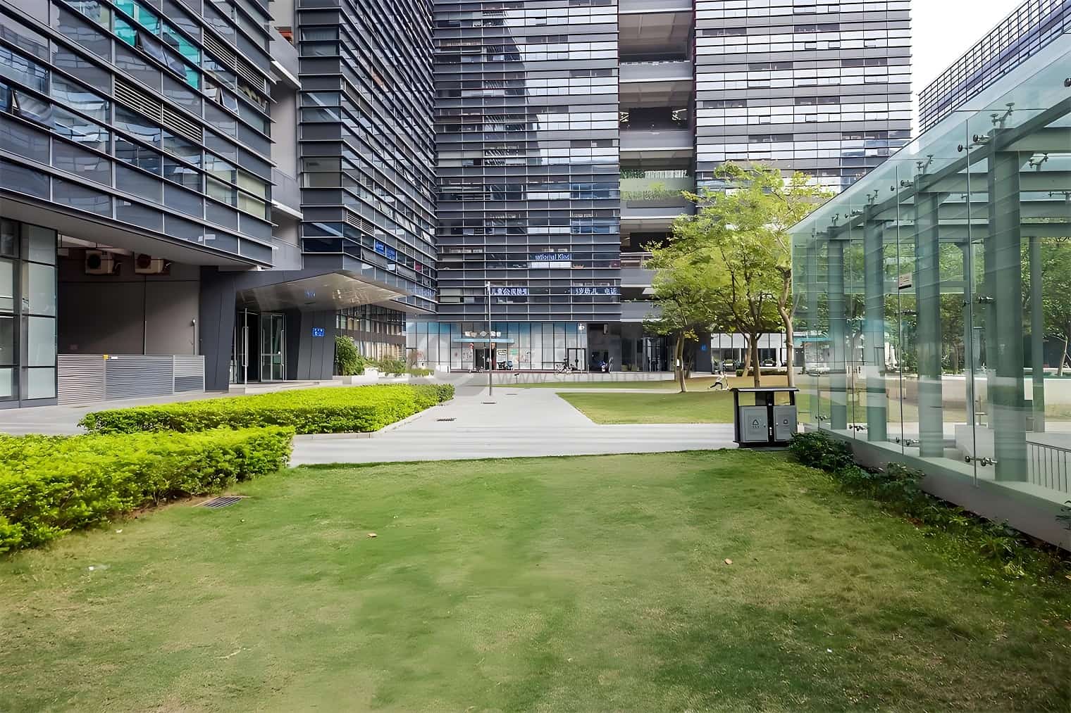 花样年美年广场办公区实景图