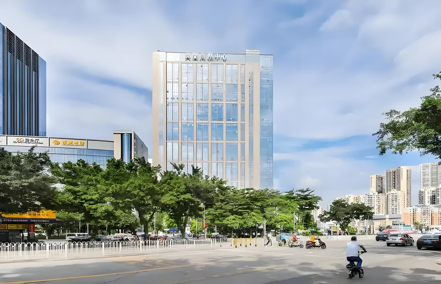美兰国际商务中心园区环境图