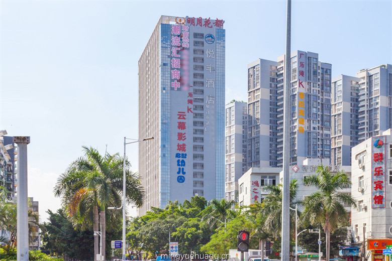 明月花都建筑外观图