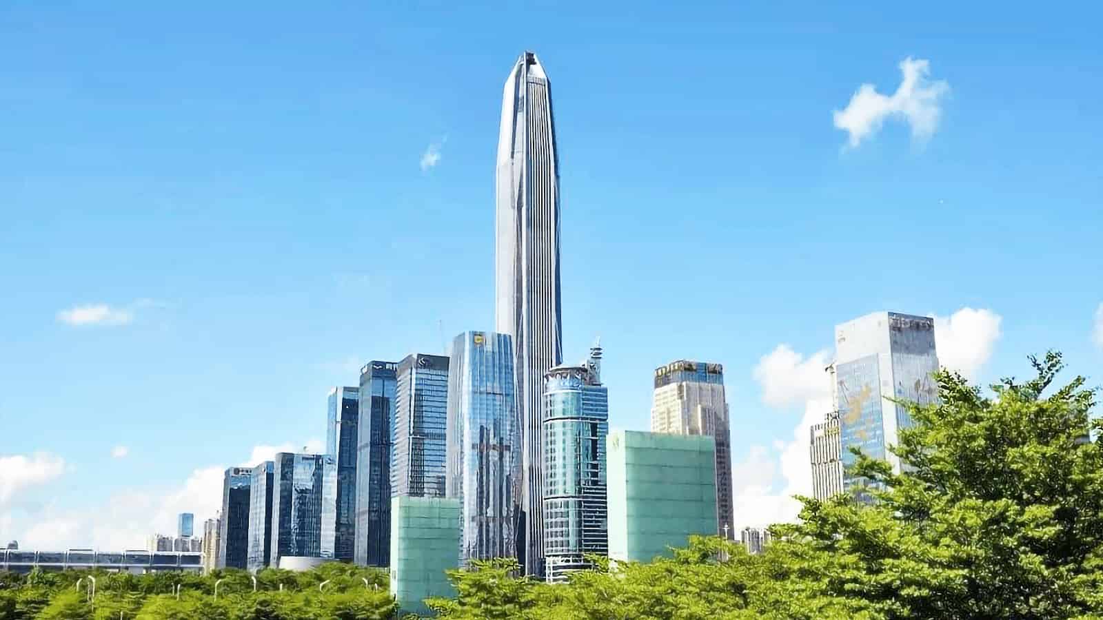 平安金融中心建筑外观图