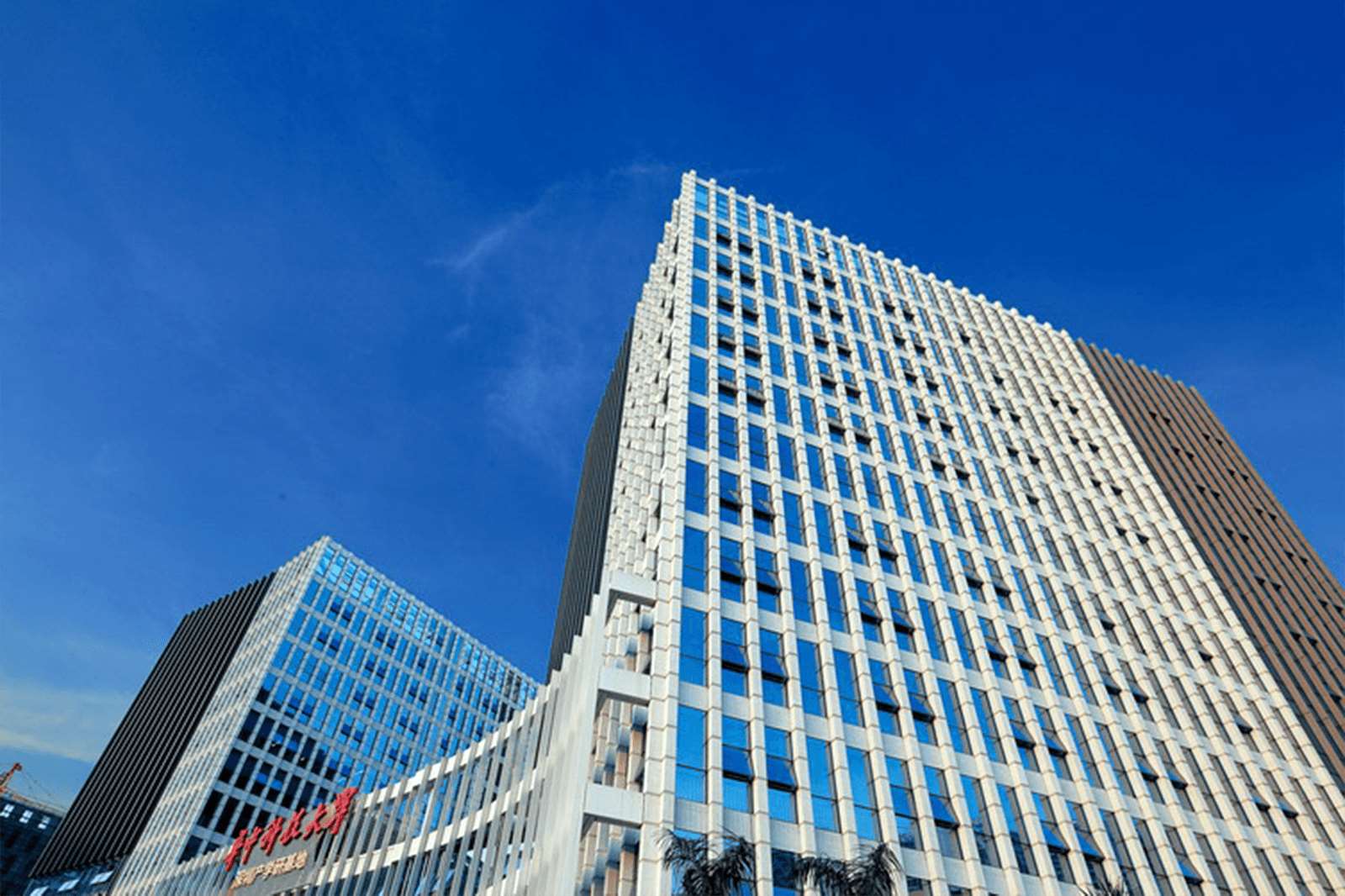 深圳华中科技大学研究院办公区实景图