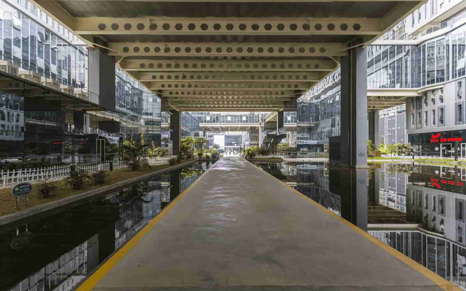 深圳市软件产业基地园区环境图