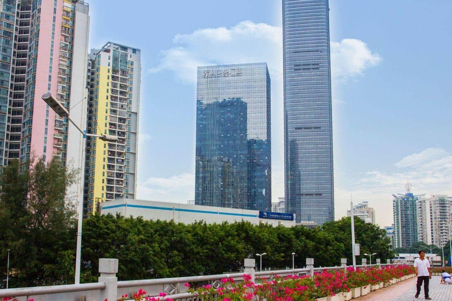 天利中央广场建筑外观图