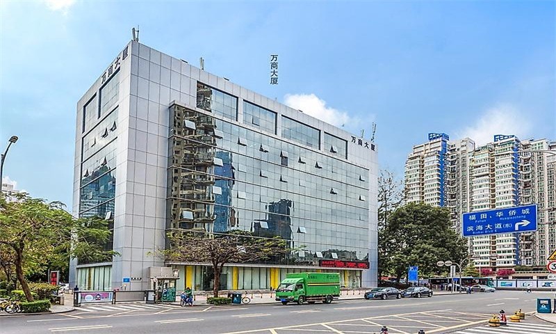 万商大厦建筑外观图