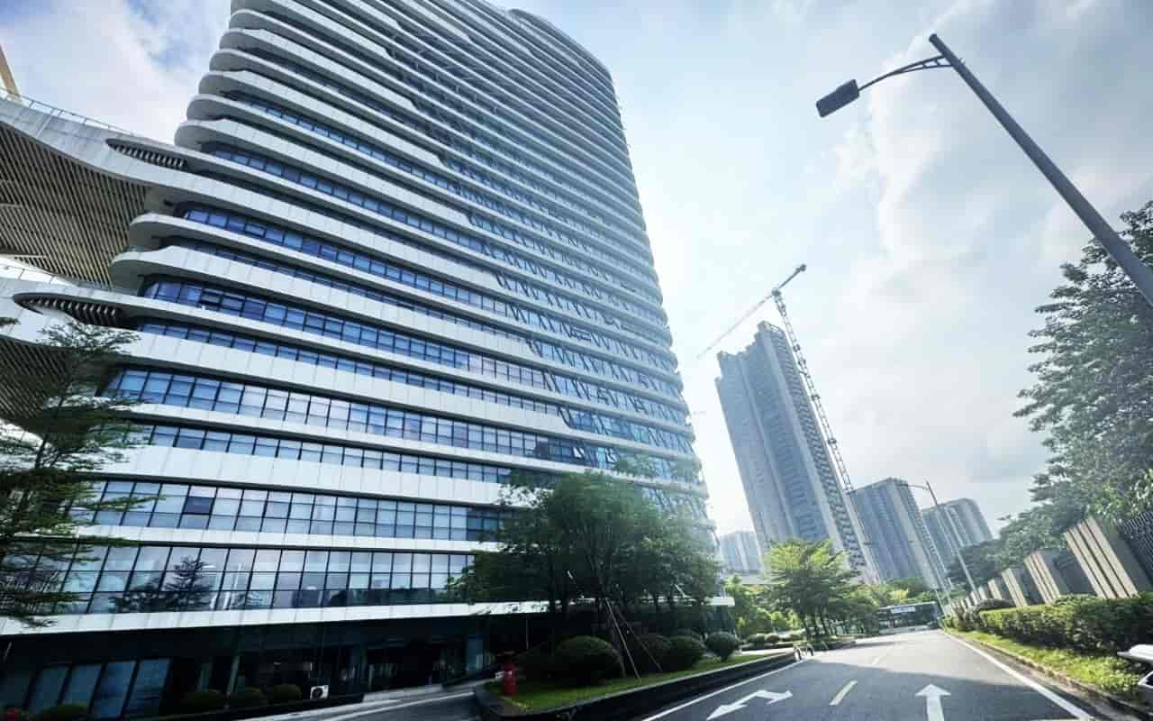 长圳深铁大厦办公区实景图