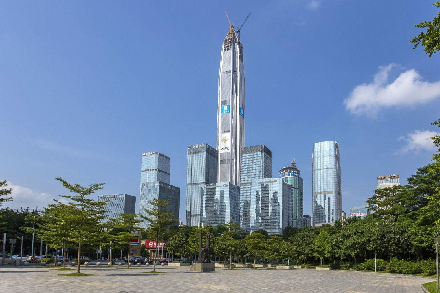 卓越时代广场建筑外观图